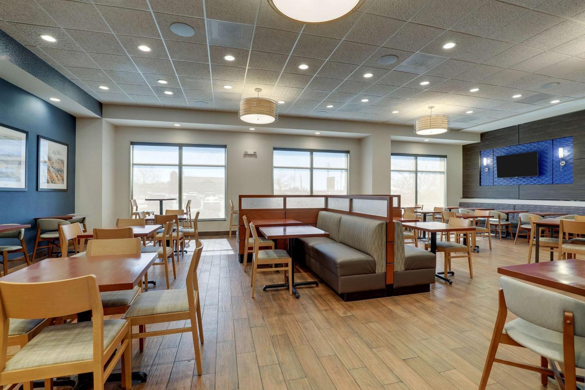 Drury Plaza Hotel Mt Vernon 마운트버논 외부 사진