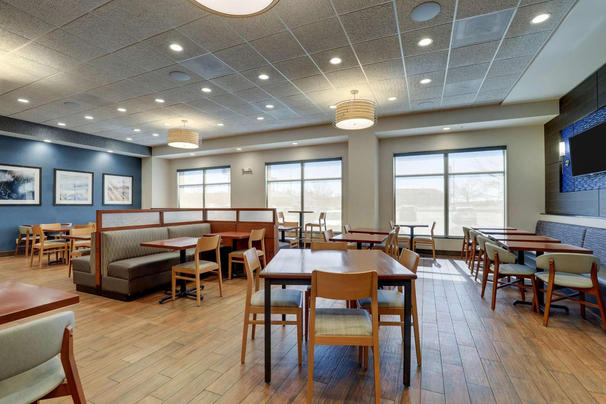 Drury Plaza Hotel Mt Vernon 마운트버논 외부 사진